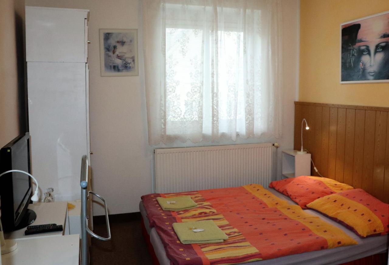 Penzion Bezdekov Rakovník Extérieur photo